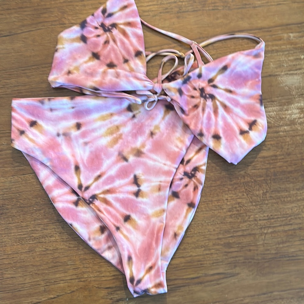 Skatie two piece .